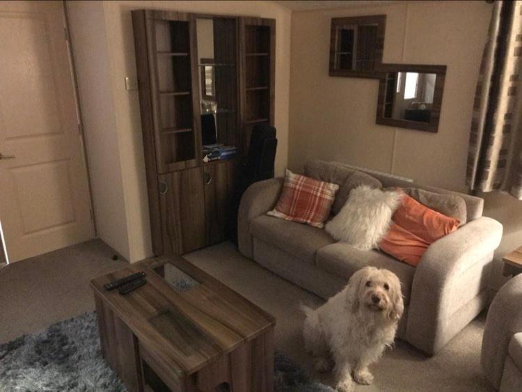 The Winchester Luxury Pet Friendly Caravan On Broadland Sands Holiday Park Between Lowestoft And Great Yarmouth Hotel Corton  ภายนอก รูปภาพ